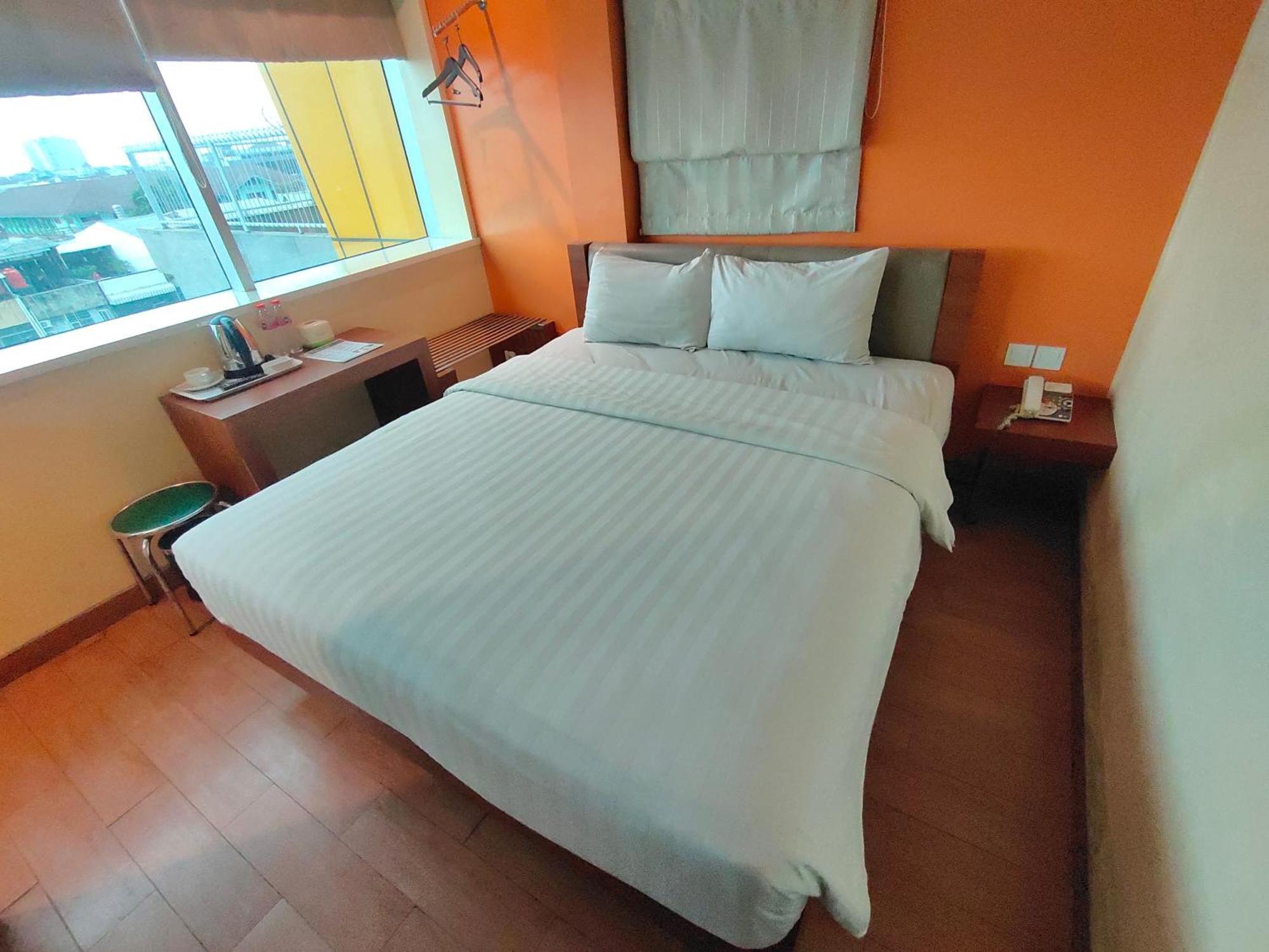 World Hotel Jakarta - Bandengan Экстерьер фото