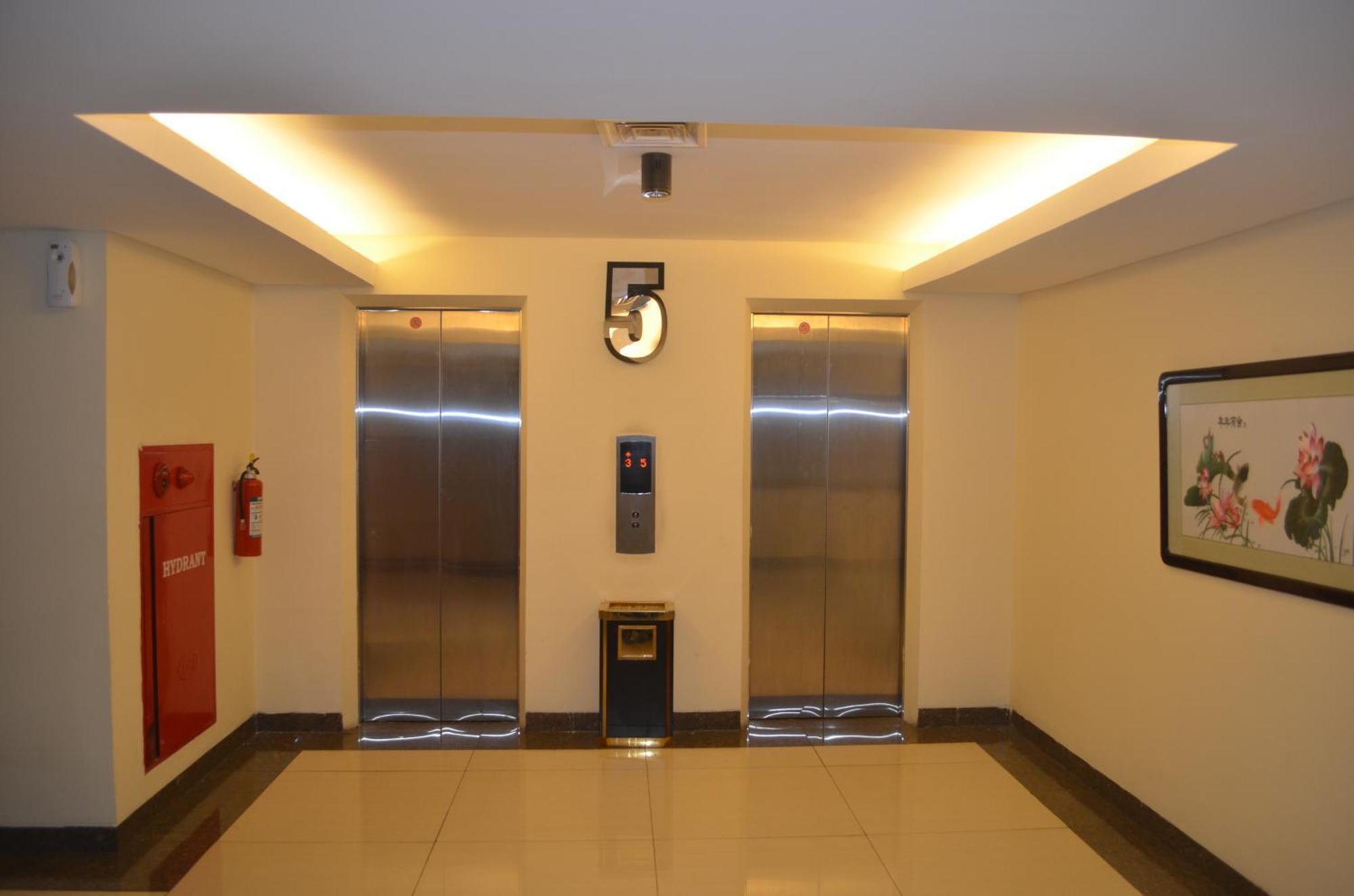 World Hotel Jakarta - Bandengan Экстерьер фото