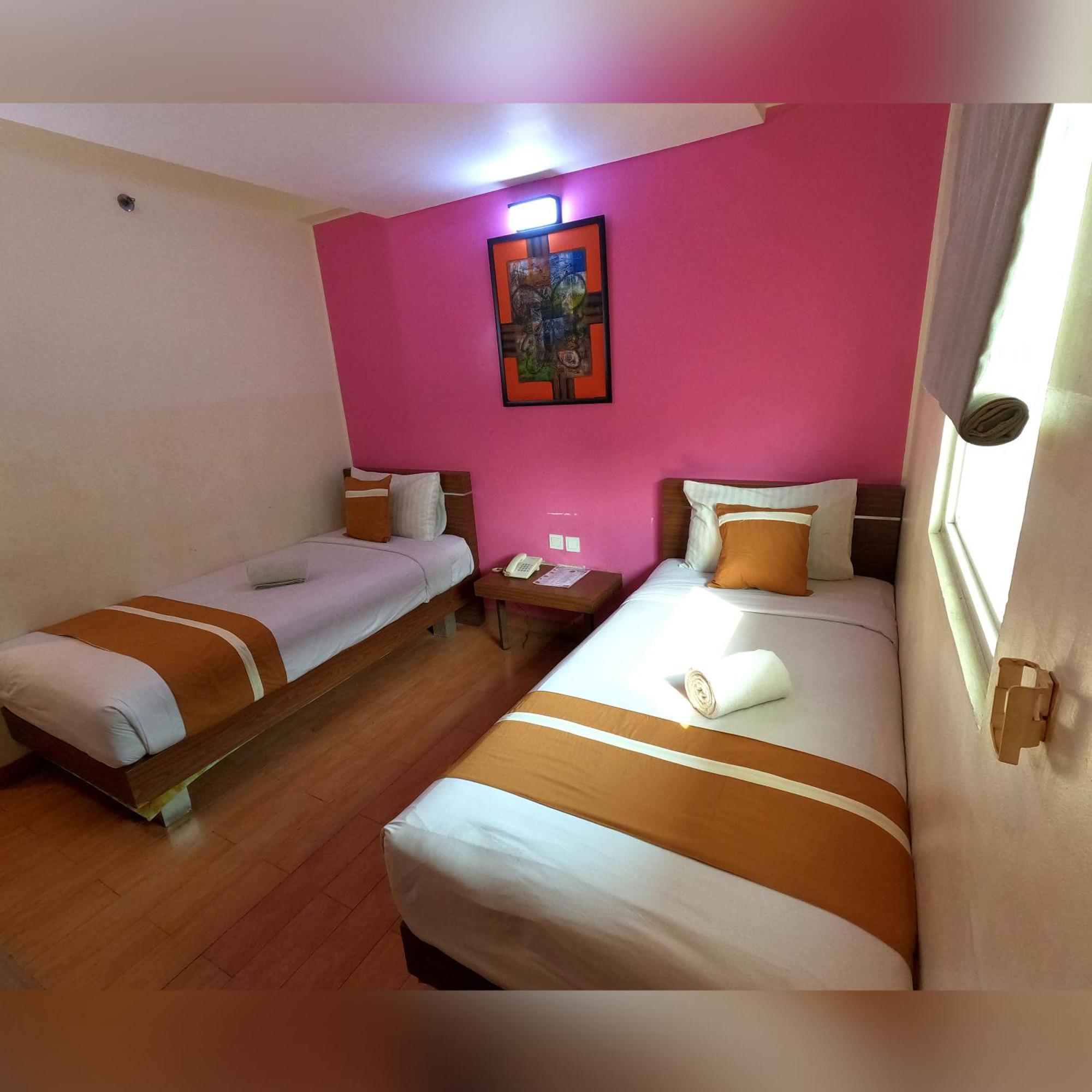 World Hotel Jakarta - Bandengan Экстерьер фото